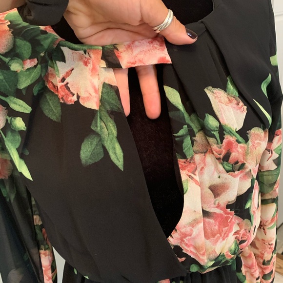 Long Sleeve Floral Romper. - Picture 4 of 8